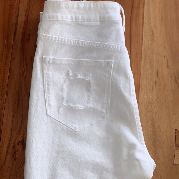 Distressed straight jeans - Picture 13 of 15